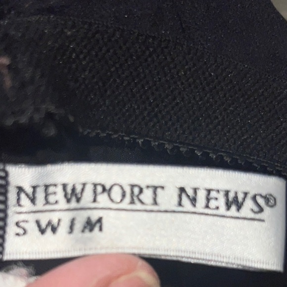 Newport News Black Floral Skirted Swimsuit size 14 - Picture 2 of 10